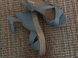 Sandales talons compensés en jean