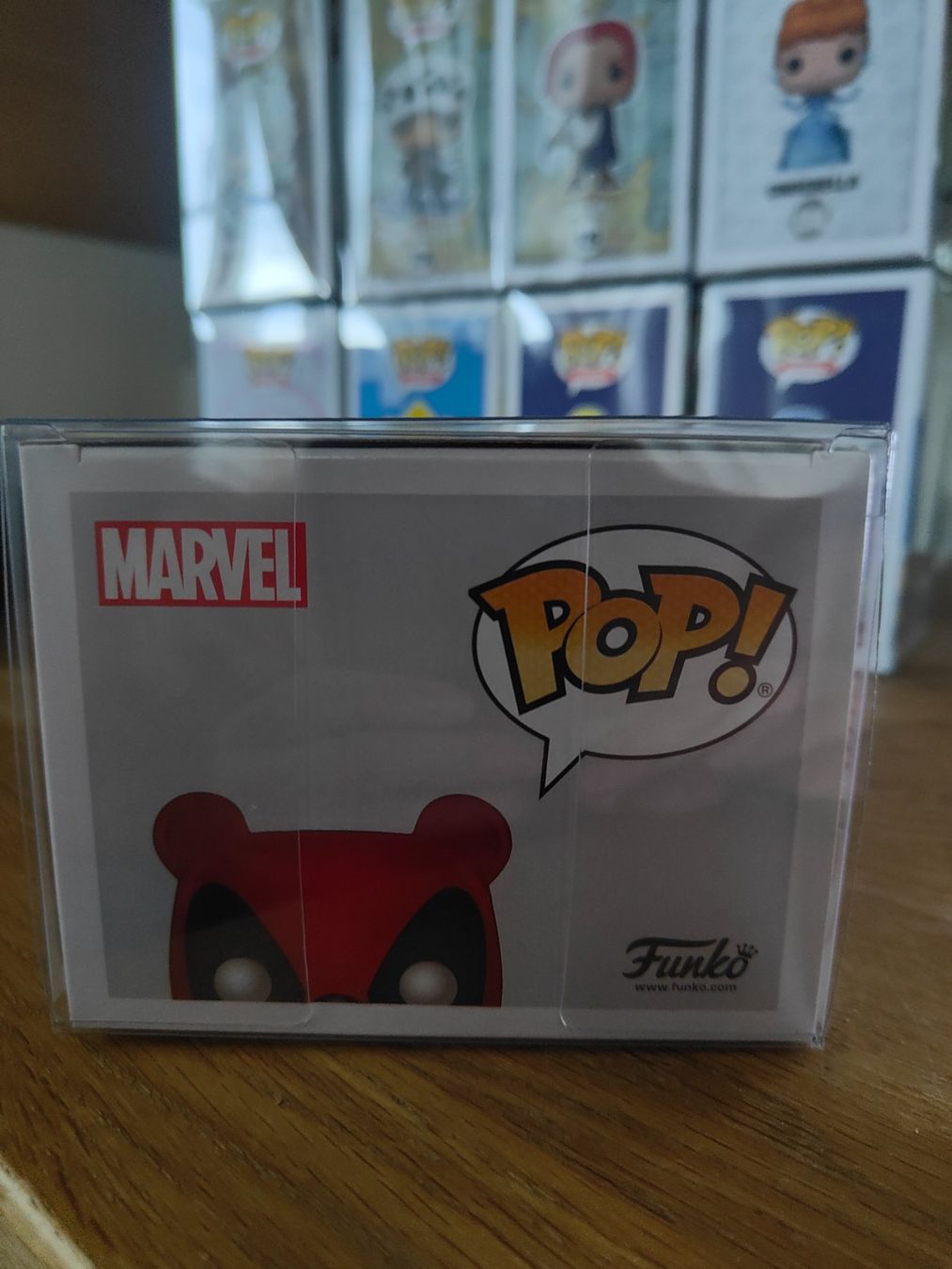 Funko Figurines: Funko Pop! Deadpool - Pandapool CHASE flocked #328 – D'occasion à Benken SG par beasty91 4