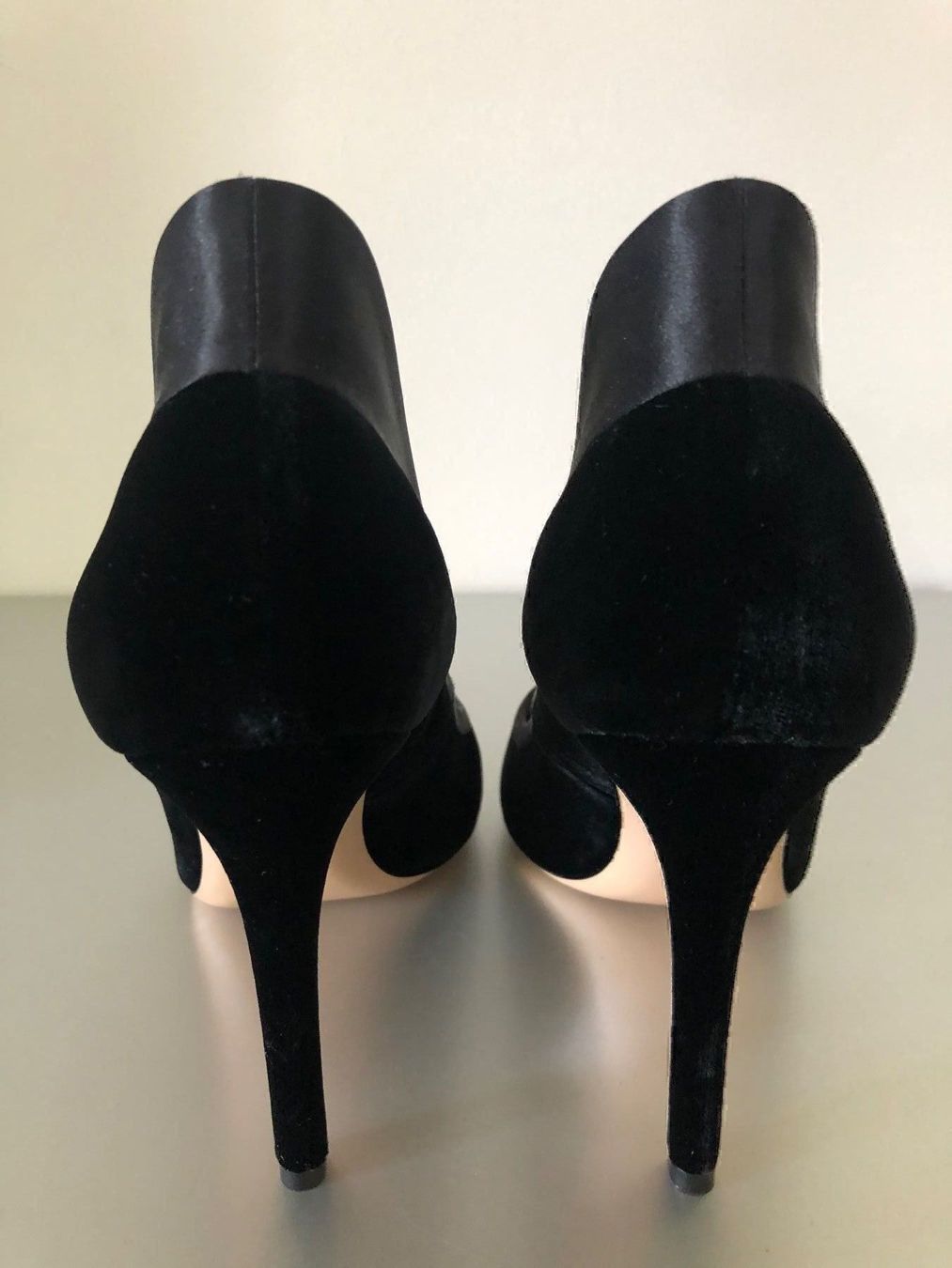 Gianvito Rossi Scarpe da donna: Gianvito Rossi Tuxedo 100 Black Gr. 37.5 – Nuovo (secondo la descrizione) da Bonstetten venduto da Audreystyle 2