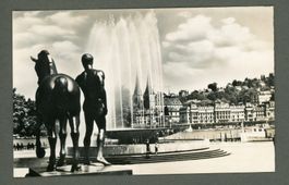 AK sw Luzern Wagenbachbrunnen, Feldpost,Luftschutz ≈vor 1950