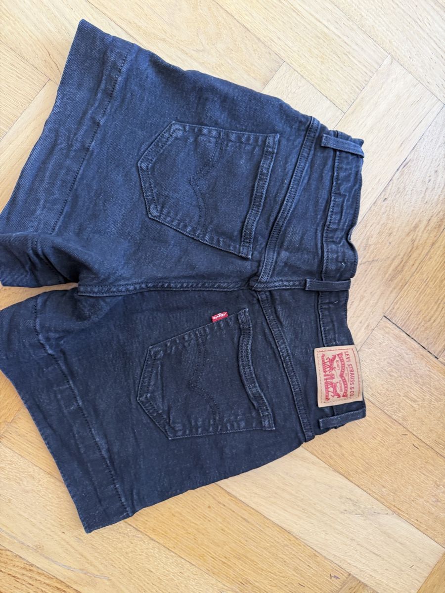 Levi's Jeans: Levis Shorts - short mum cut  – Usato da Zürich venduto da Nadgb1303 2