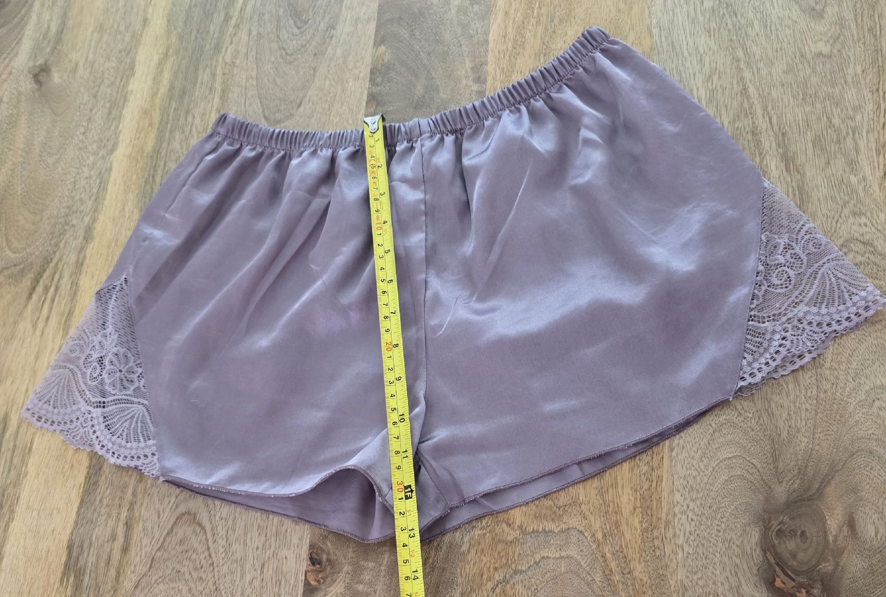 Altra biancheria intima: Shorts  Lila Spitze Gr M – Usato da Rheinsulz venduto da Gilea 3