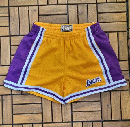 Mitchell & Ness LA Lakers NBA Shorts Damen Gr. M – Wie neu