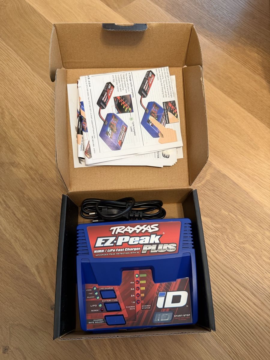 Traxxas Batterie, Caricabatterie & Alimentatori: TRAXXAS EZ-Peak plus fast charger – Nuovo e nell'imballaggio originale da Baar venduto da Perfrivik 1