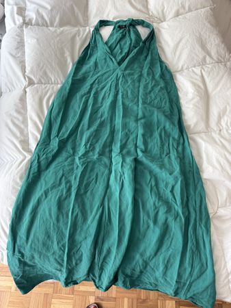 Robe longue verte Massimo Dutti T.S été légère et aérienne.
