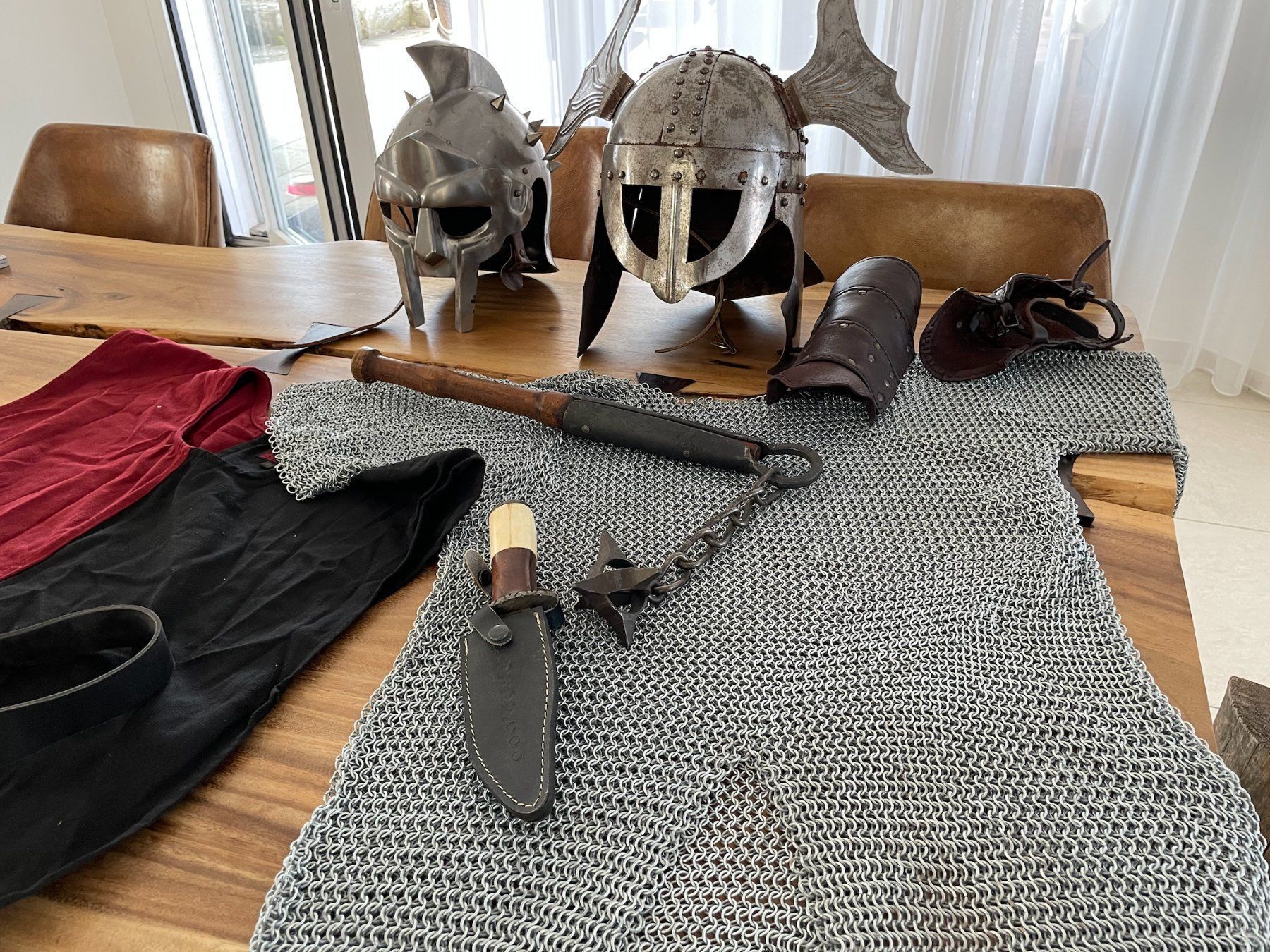 Costumes: Gladiator und Ritter Kostüme – D'occasion à Dagmersellen par Arcticsnow2017 3