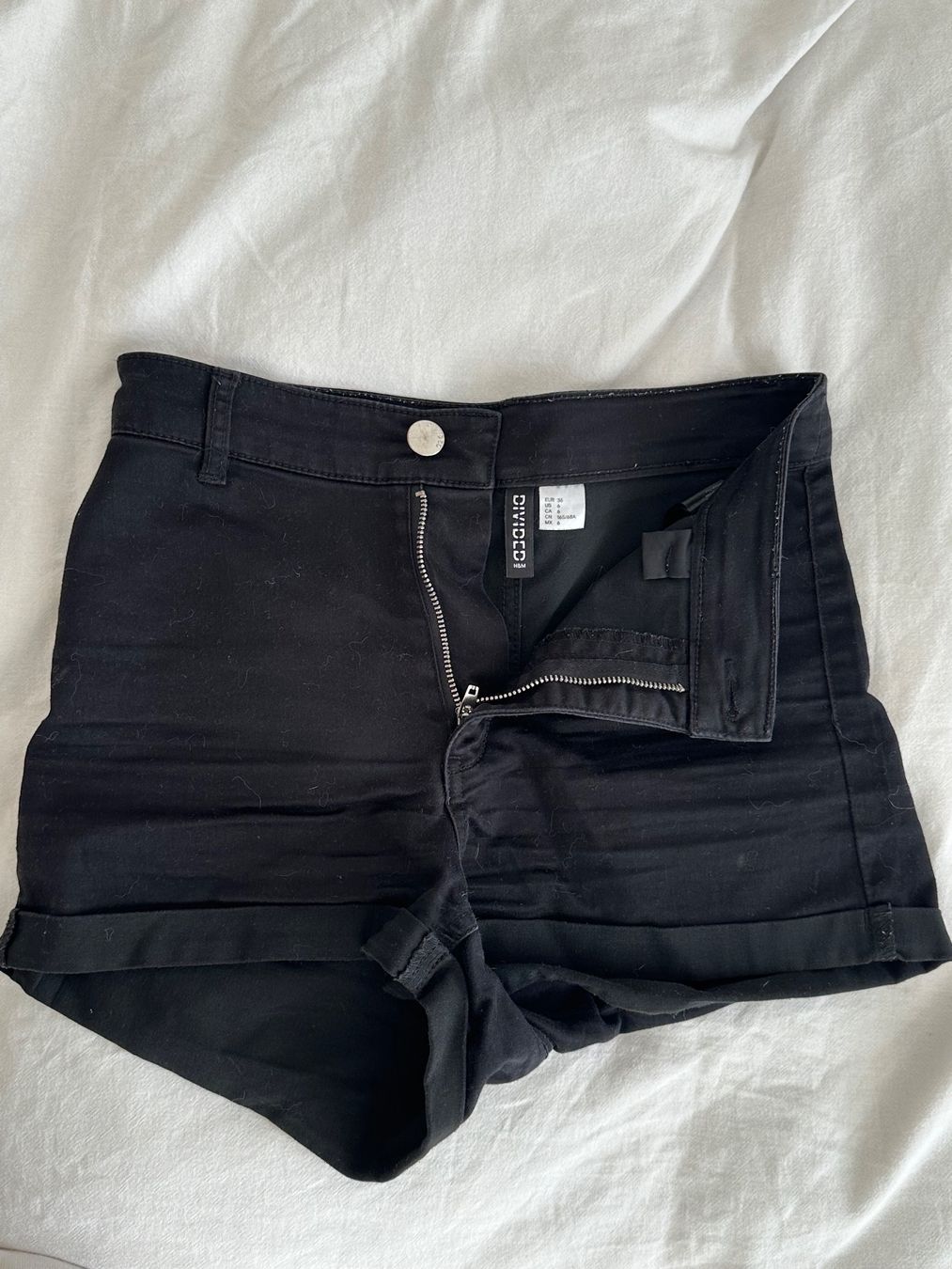 Hosen: 3er Set Shorts, Grösse XS-S – Gebraucht aus Bern von jxenna 7
