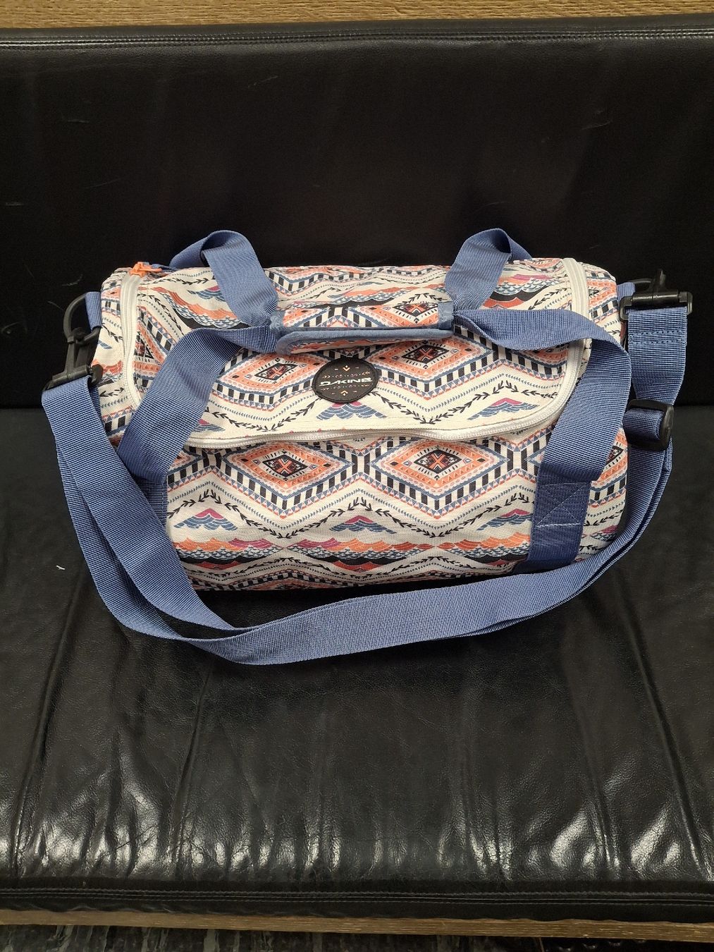 Dakine Borse & Zaini: Dakine Kinder Dufflebag – Nuovo e nell'imballaggio originale da Adelboden venduto da oestersport 2