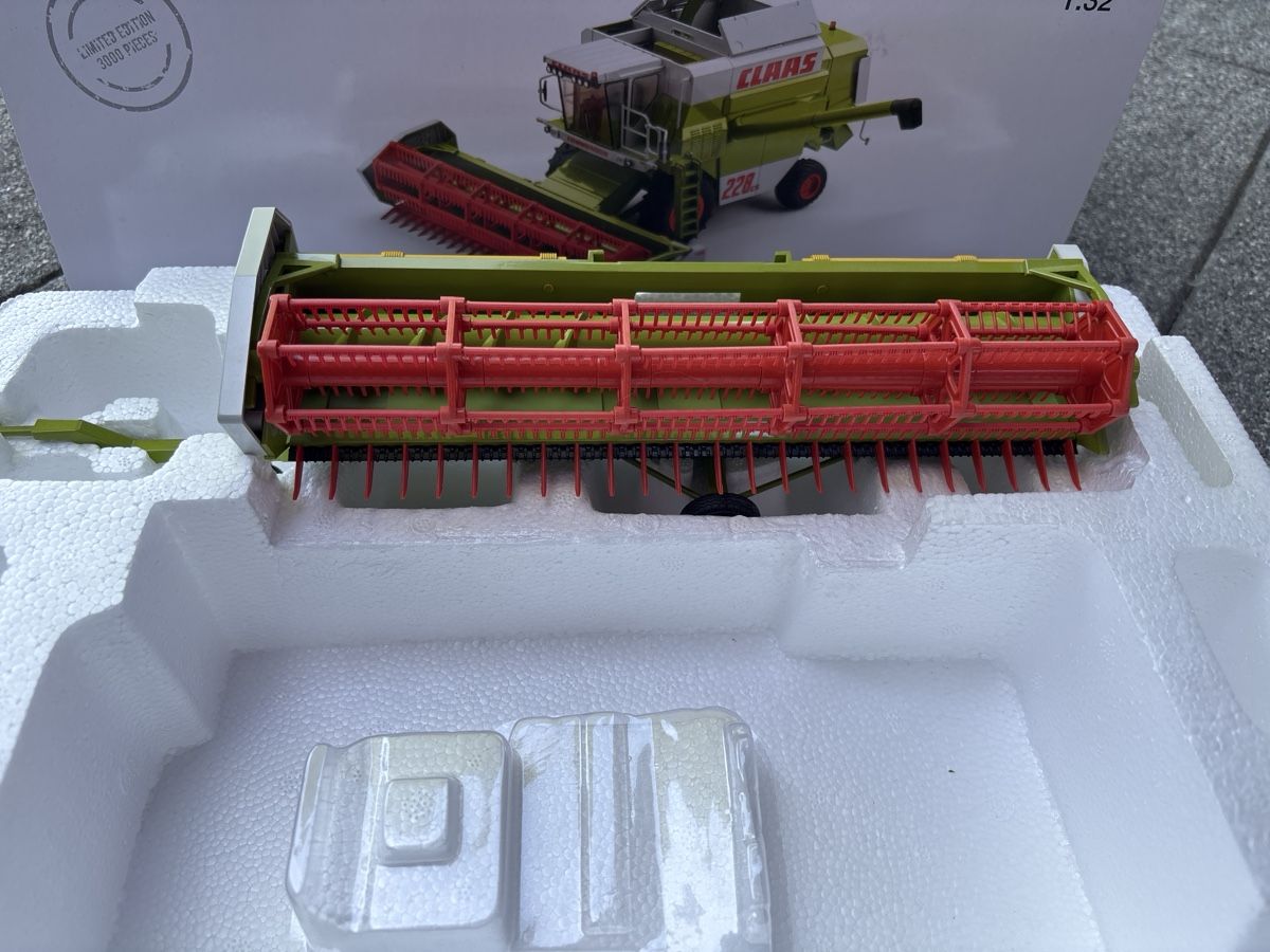 Wiking Kits de montage: Modèle réduit Claas Moissonneuse 228CS – D'occasion à Courgenay par Mthunderball 3