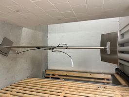 Hochwertige stehlampe.