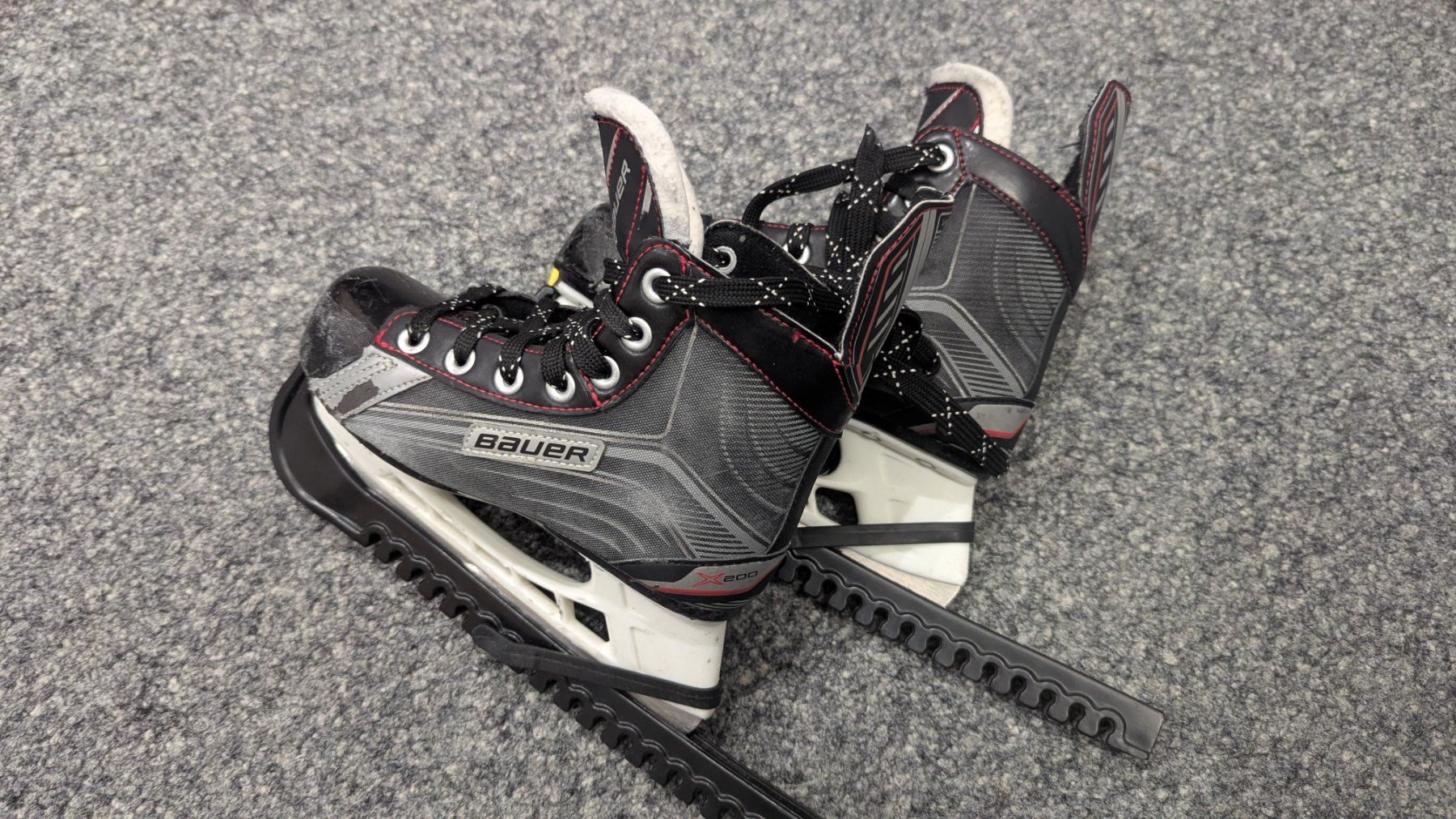 Bauer Patins à glace: Bauer Eishokeyschuhe – D'occasion à Frauenfeld par mf2_yb66