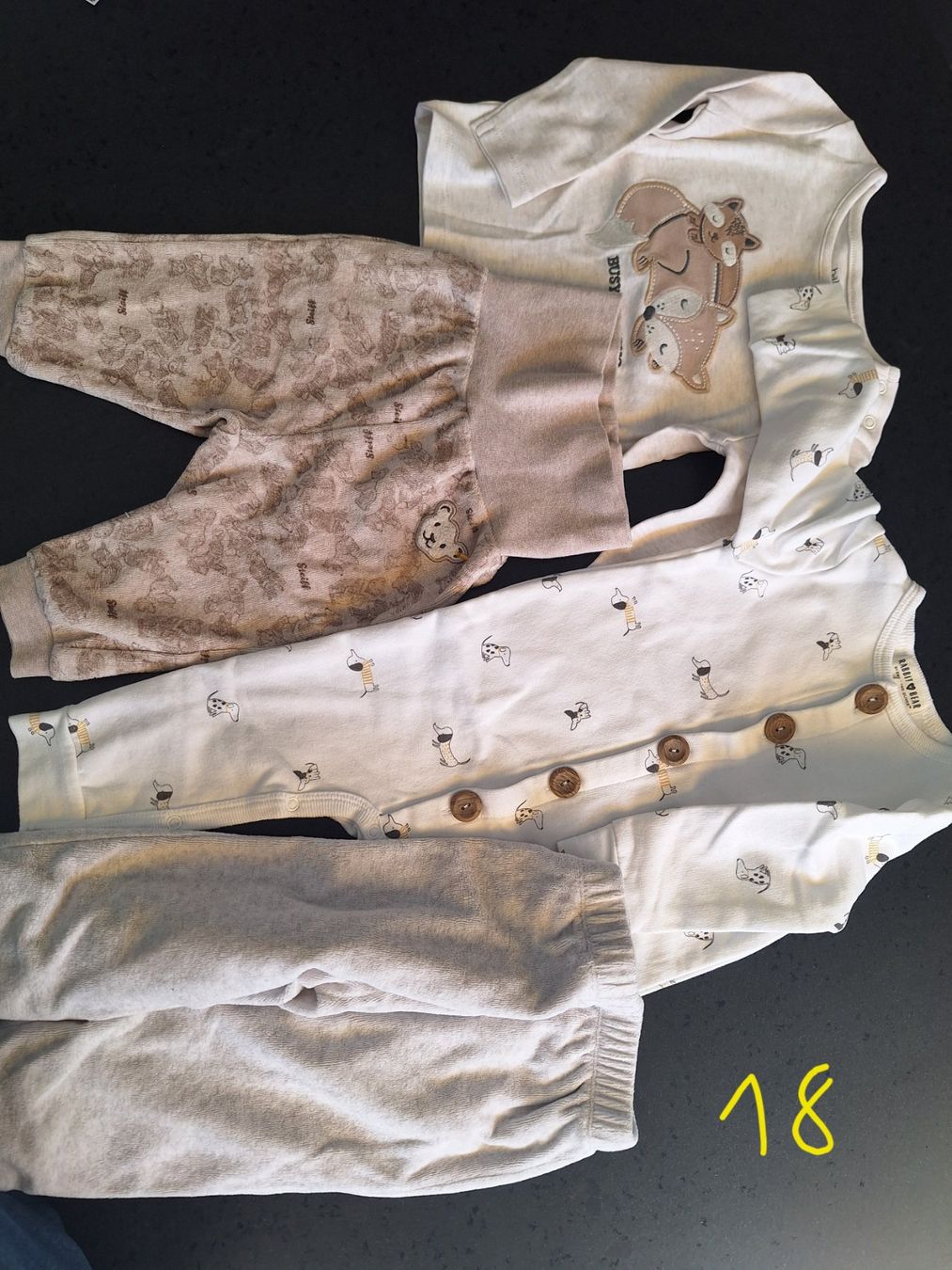 Lotti & Set di vestiti: Kleiderpaket Gr. 62 - 74 – Usato da Au SG venduto da Schnuga