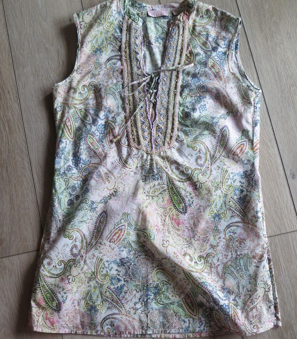 Camicette: Verkaufe Bluse von Emily Grösse 36 – Nuovo (secondo la descrizione) da Olten venduto da Lilafarben