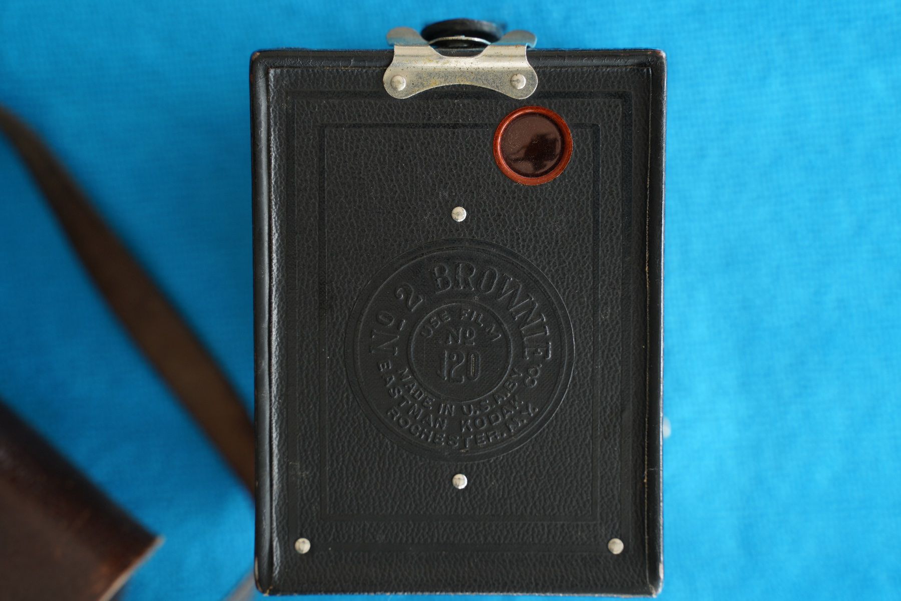 Kodak Fotocamera: Kodak Brownie + Hülle – Difettoso da Dagmersellen venduto da sim_zqh8 6