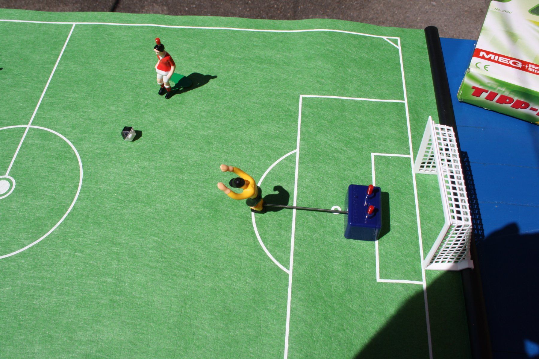 Tipp Kick Giochi: Tip-Kick Fussball-Spiel – Usato da Wauwil venduto da Pneuedy 4