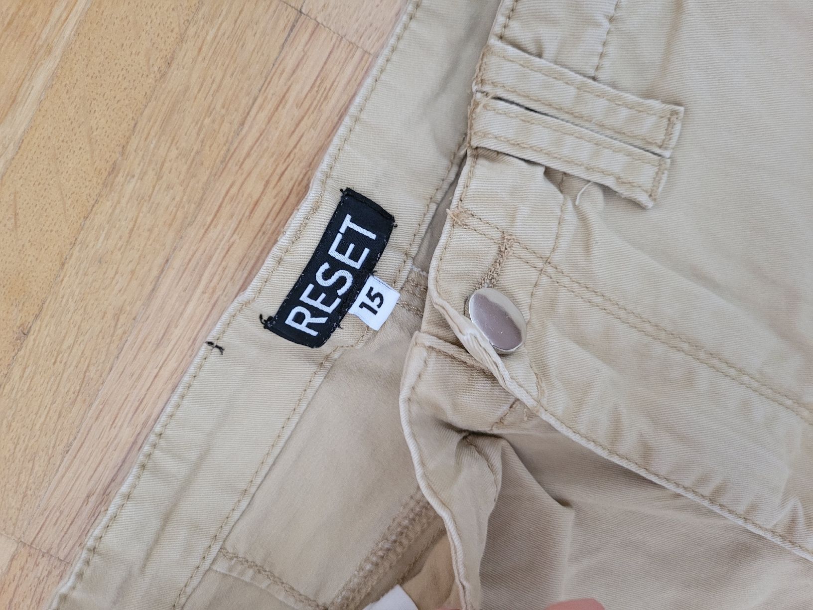 Pantaloni: 26. Pantalon cargo RESET beige, taille 15 – Usato da Villars-sur-Glâne venduto da m66_dch5 3