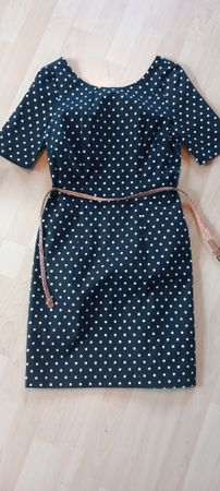 Schickes Tupfenkleid - ideal für den Sommer! Grösse 36