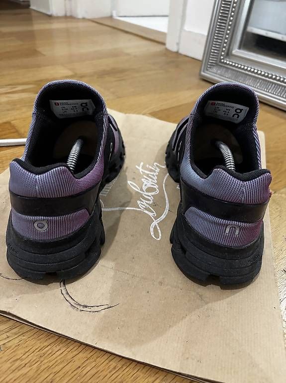 Scarpe da uomo: On Limited Edition  – Usato da Basel venduto da thorfromabove 1