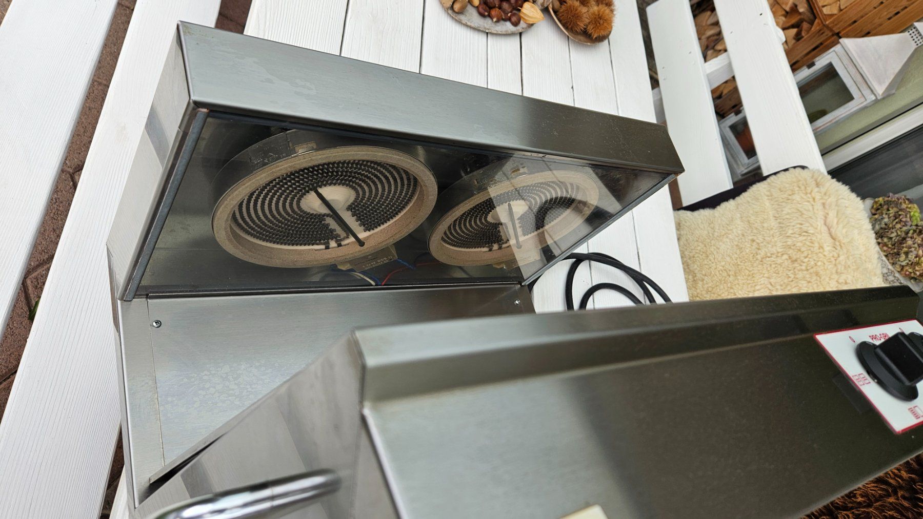 Salamander Elettrodomestici da cucina: Professioneller Salamander  Rothelec Grill – Usato da Untervaz venduto da FullFlap777 1
