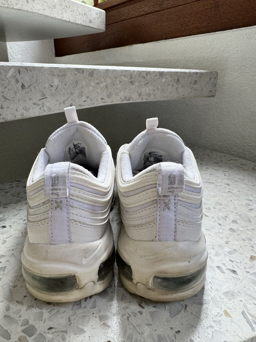 Nike Scarpe da uomo: Nike Air Max White – Usato da Bevaix venduto da Charlene18 2