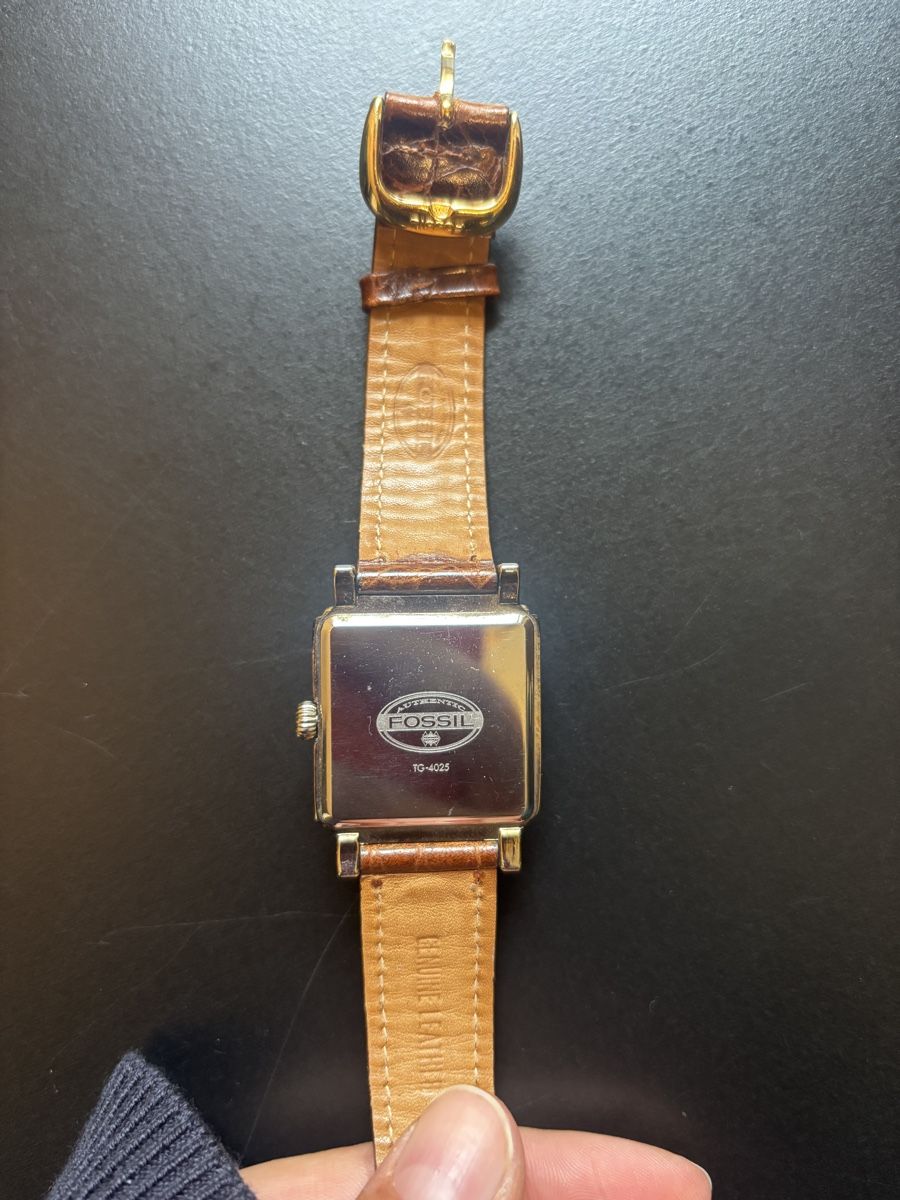 Fossiles: Fossil Quartz Watch – D'occasion à Zürich par user011003240804 1