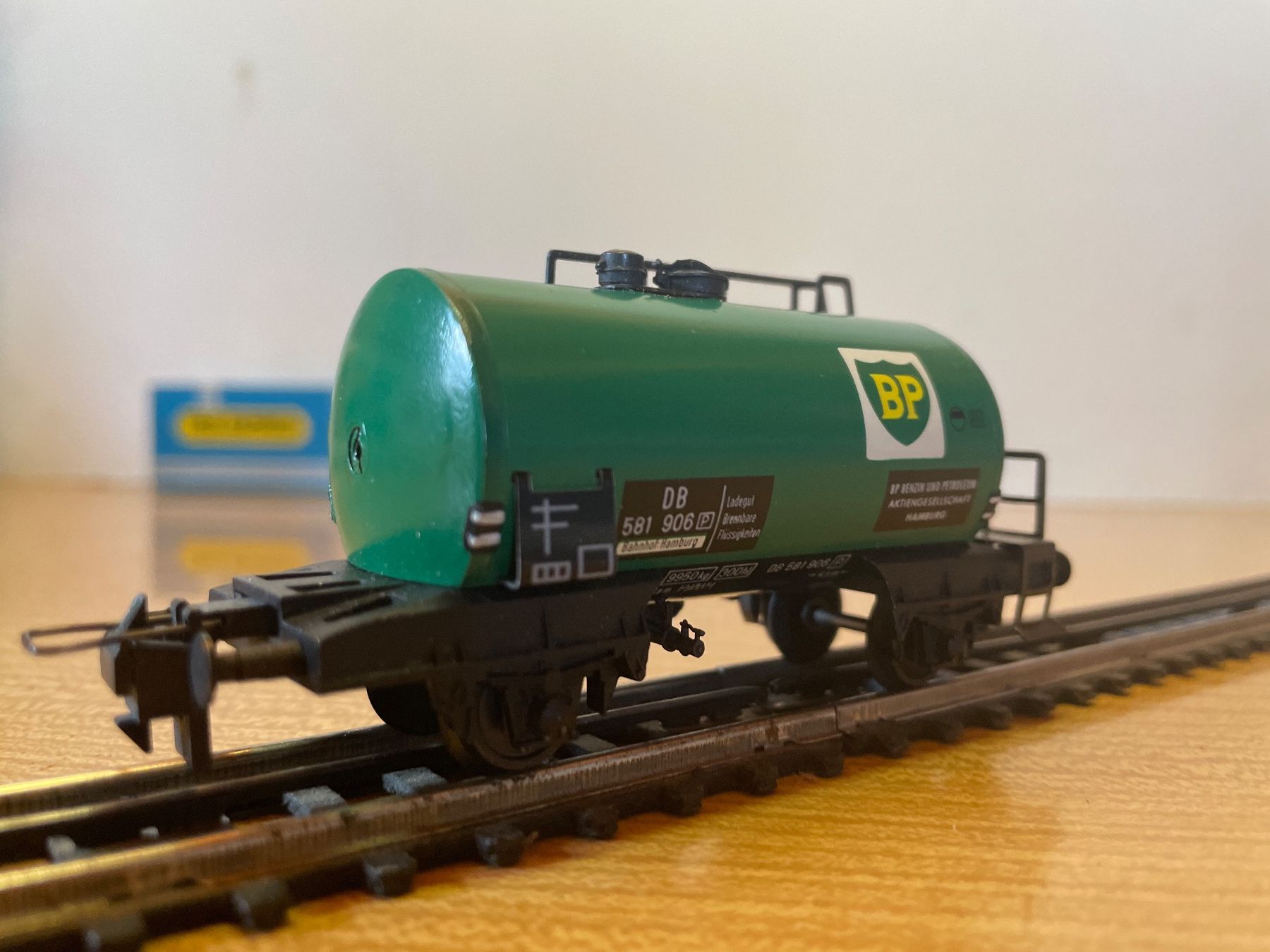 Trix Modelleisenbahnen: Trix Express H0 3632 Tankwagen BP, DB – Gebraucht aus Suhr von Daneli7 1
