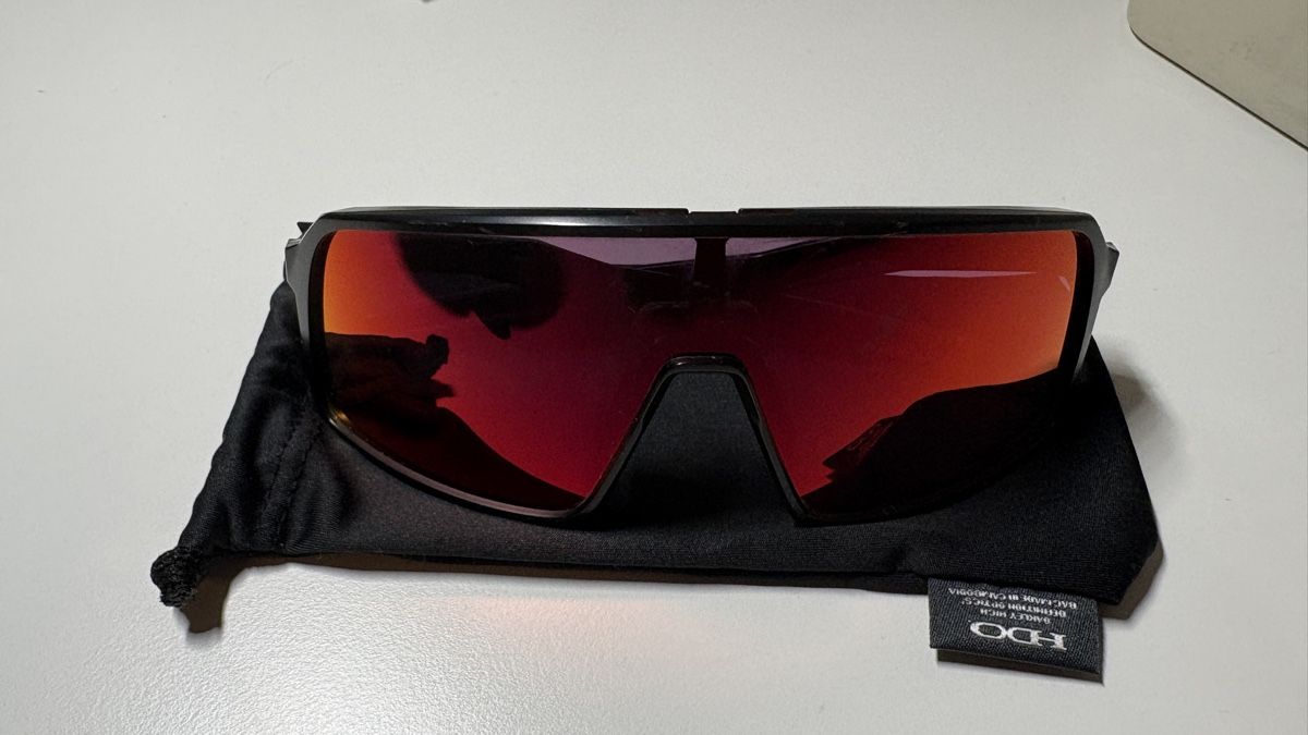 Oakley Occhiali & Lenti: Oakley Sutro – Usato da Pfäffikon ZH venduto da 17nino 2