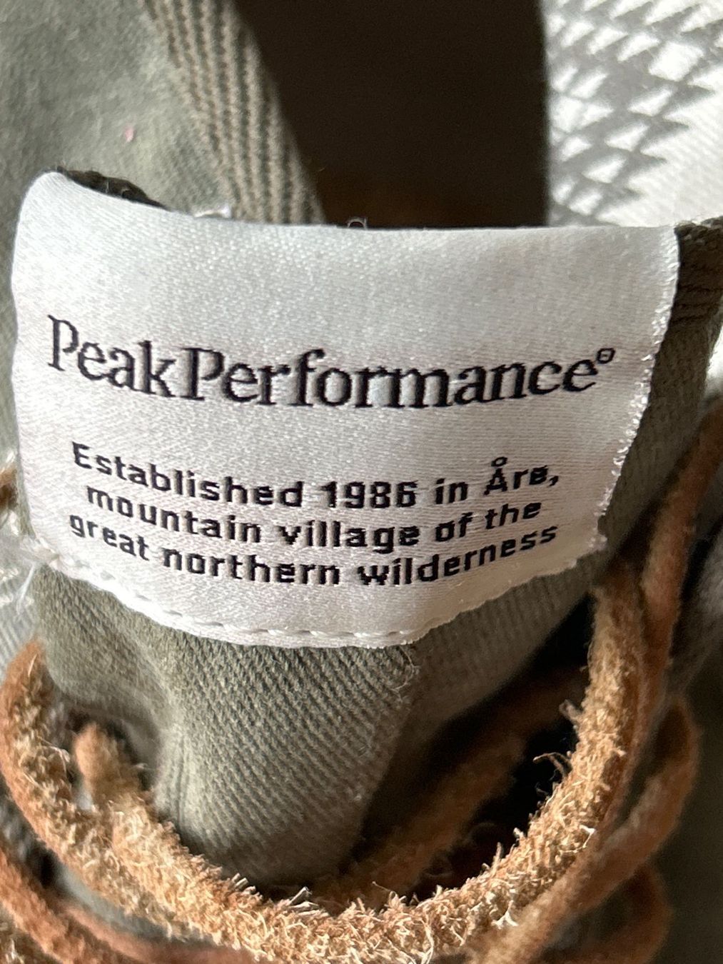 Scarpe da donna: Peak Performance Sneakers  Gr38 Olive, fast neu – Nuovo (secondo la descrizione) da Feuerthalen venduto da Anna_Swift 5