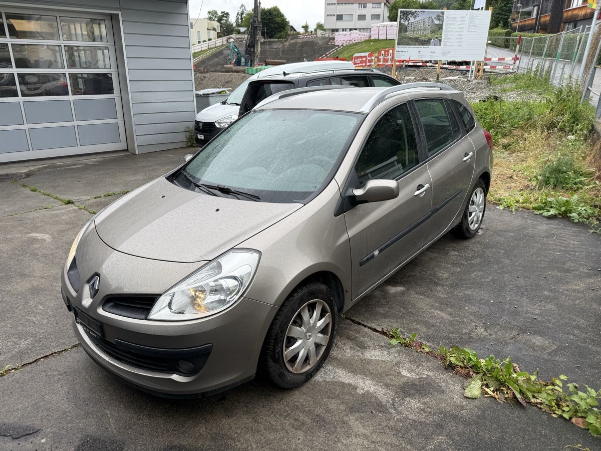 Renault Autos: Renault Clio 1.2 16V T – Defekt aus Appenzell von Harvey.Specter 3