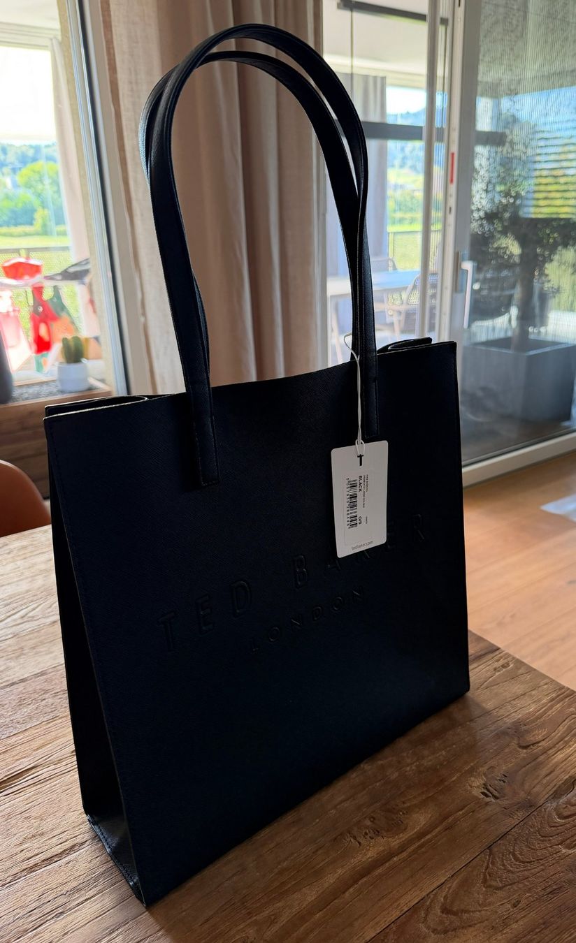 Ted Baker Taschen für Damen: Ted Baker SOOCON Large Icon Shopper schwarz – ungebraucht – Gebraucht aus Brittnau von andyk73 1