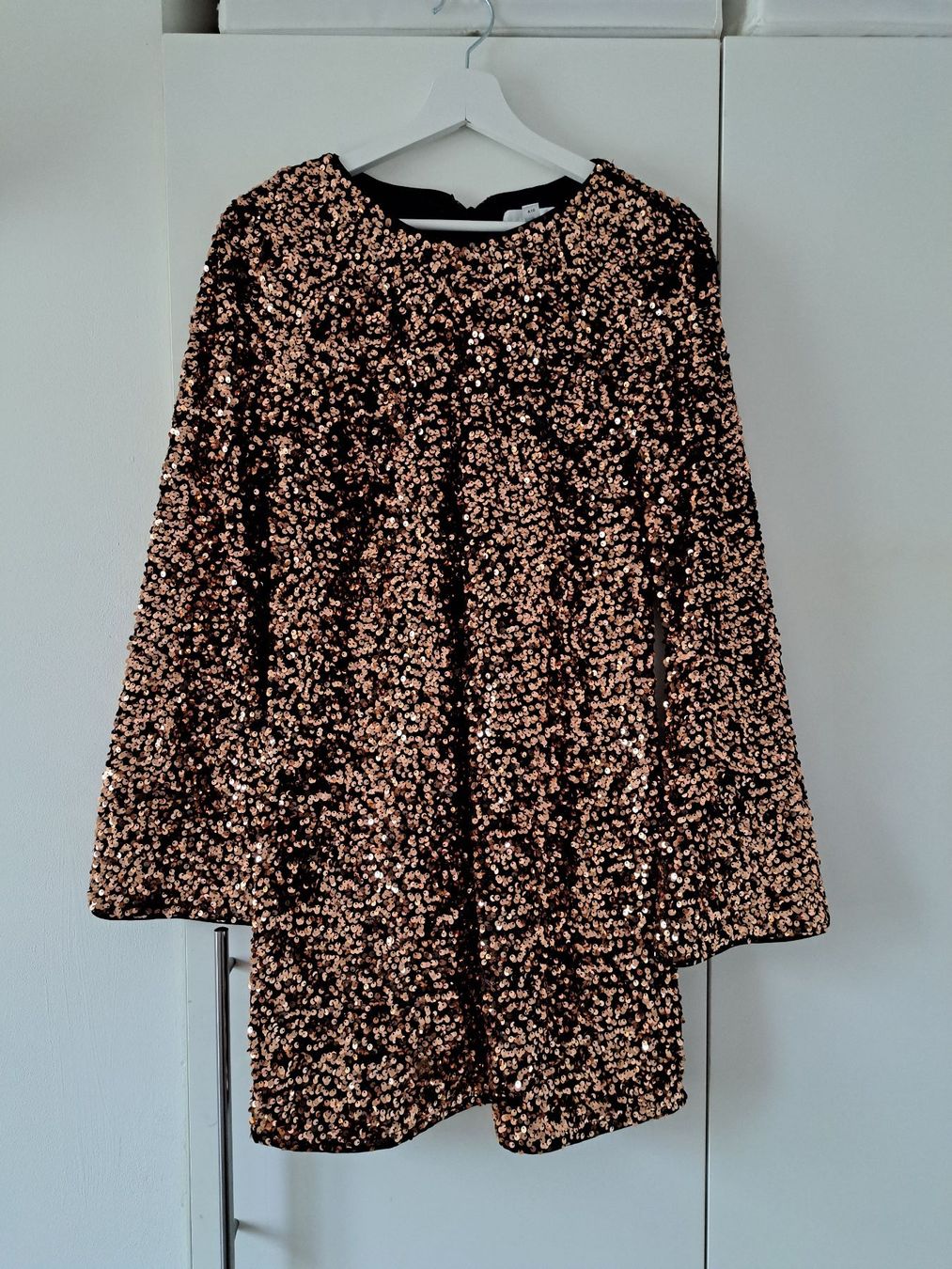 H&M Vestiti: Paillettenkleid – Usato da Gränichen venduto da elo_h77w