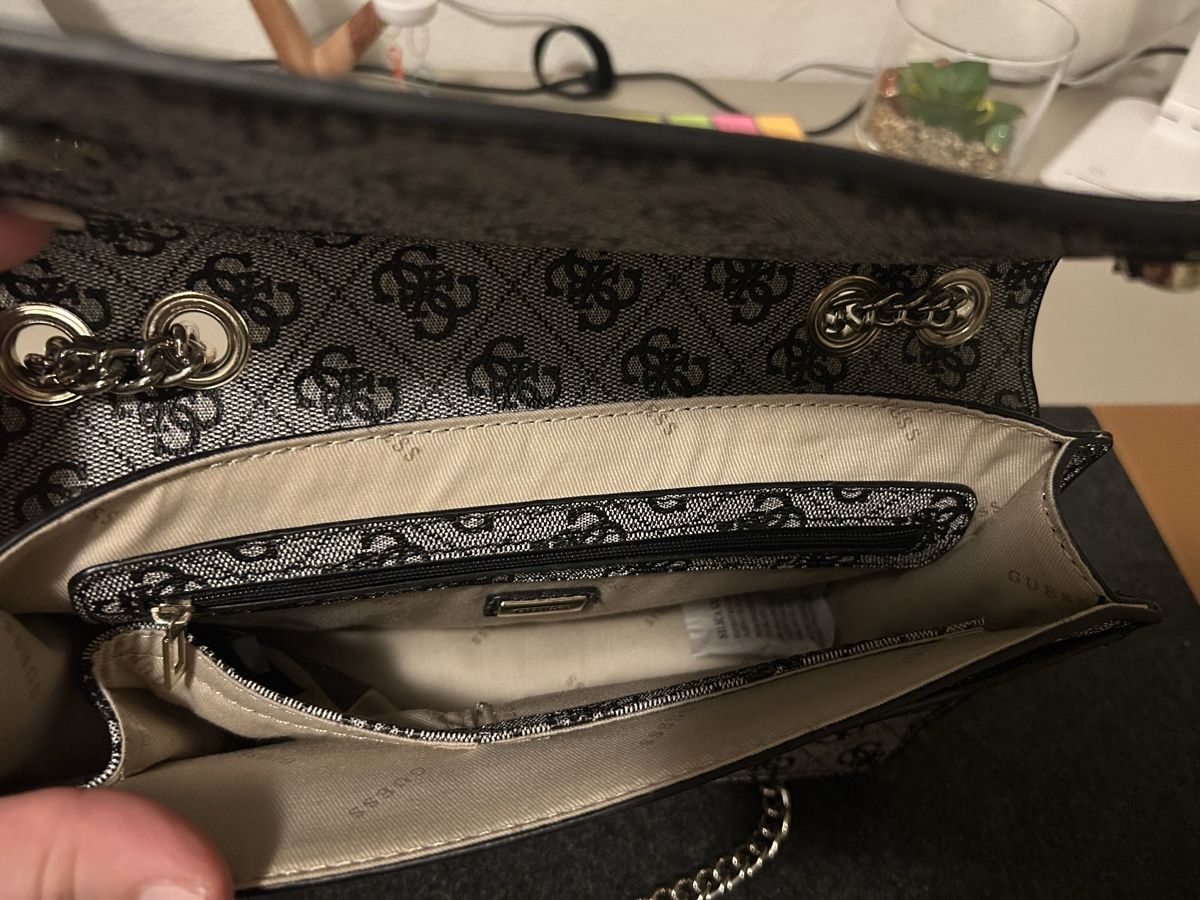Borse da donna: Guess Tasche – Usato da Ebikon venduto da StivaQ 4