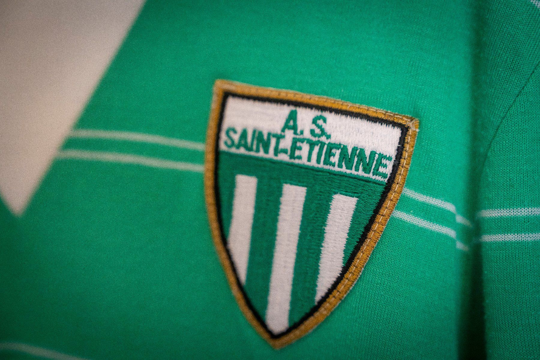 Le Coq Sportif Canottiere & Pantaloni: Maillot vintage Saint-Étienne 1981-1984 – Usato da Monthey venduto da gabpmd 1
