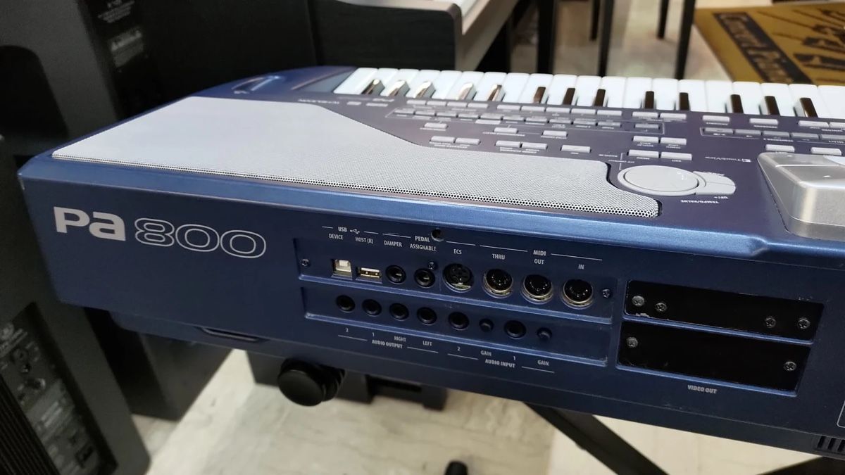 Korg Strumenti musicali: Korg Pa800 Keyboard – Usato da Benglen venduto da bmwgt 3