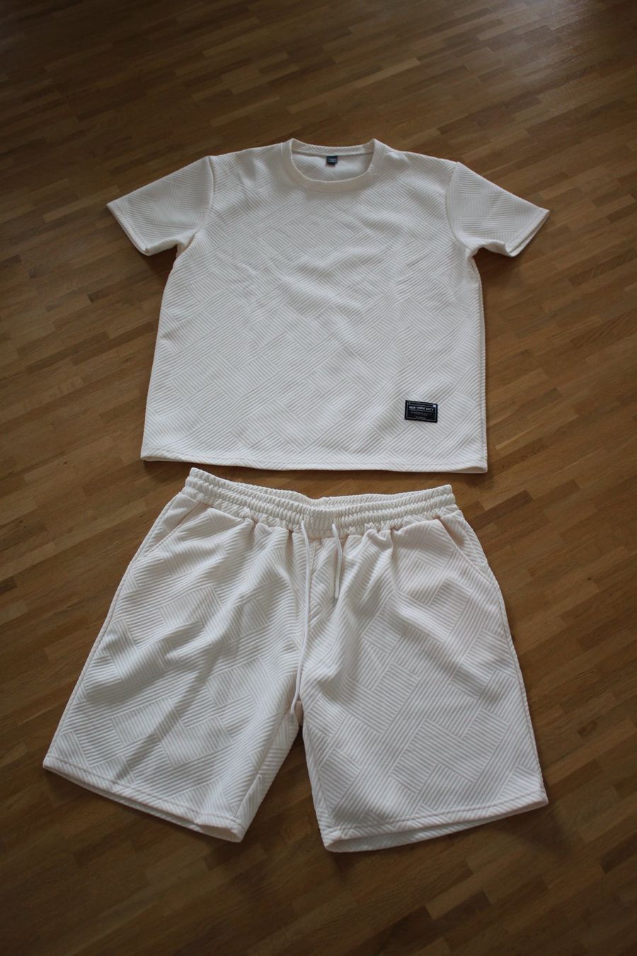 Lots de vêtements: Homedress oder Sportdress No Name – Neuf (Voir description) à Mörschwil par leg_yrn8
