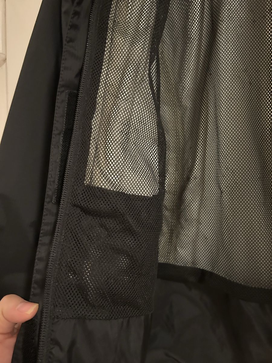 North Face Jacken: The North Face Women's Rain Jacket - Size S - Black 🌧️ (54) – Gebraucht aus Zürich von mai_sxv7 2