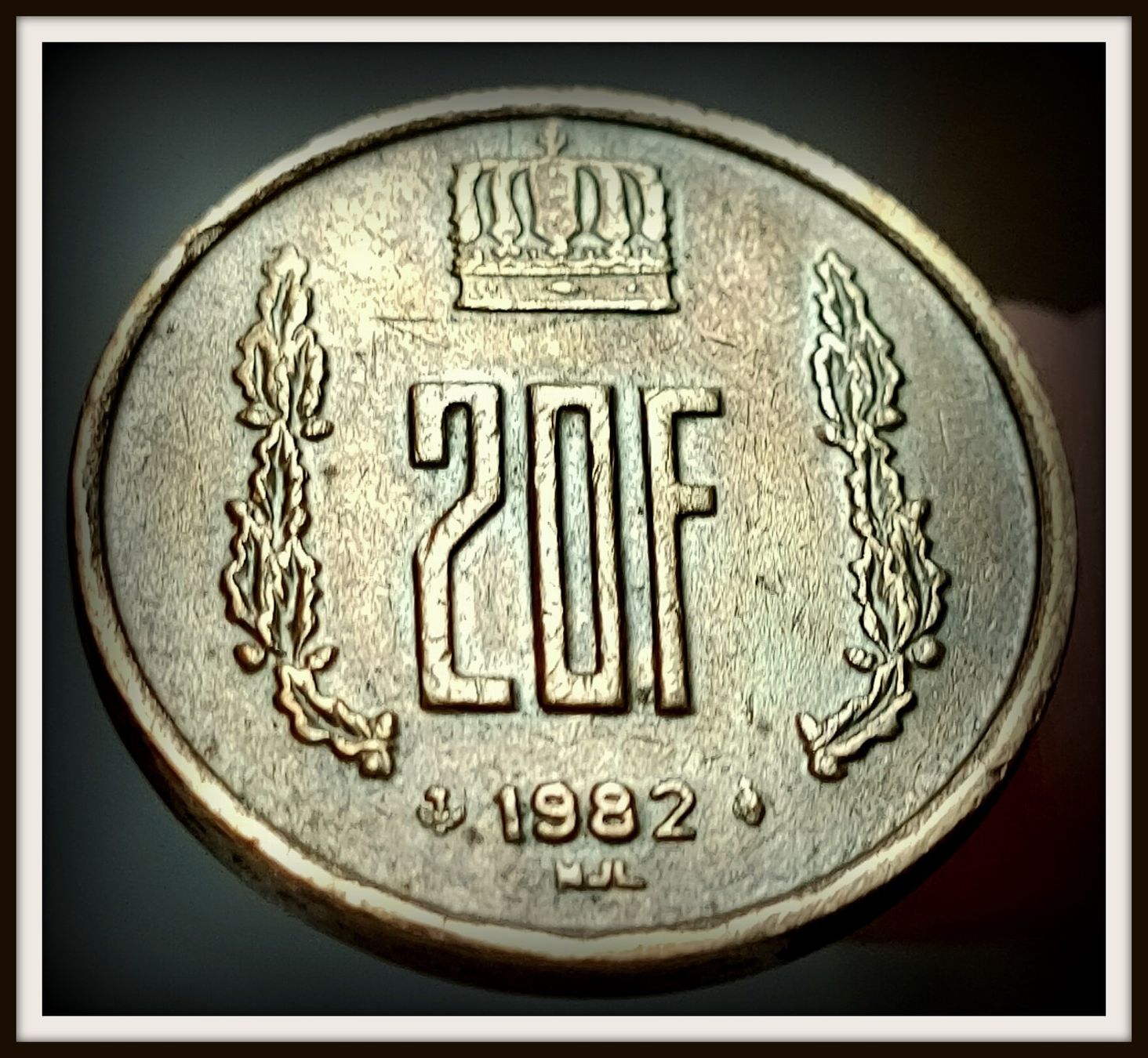 Tutti le monete: LUXEMBURG 20 FRANCS 1983 – Usato da winterthur venduto da CoinPassion