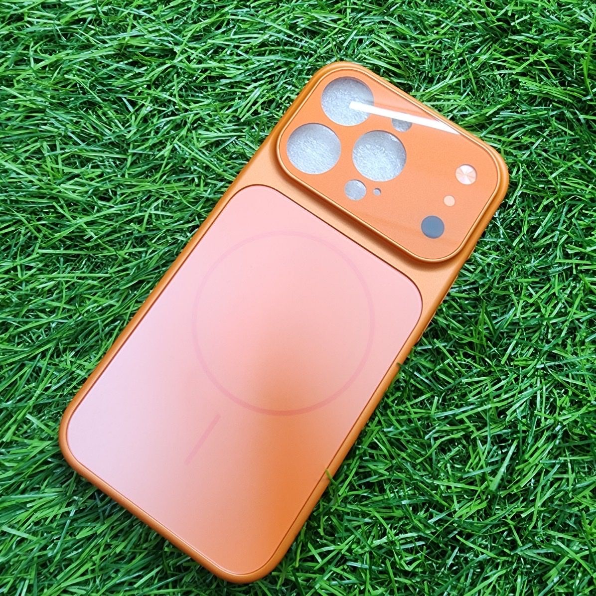 Apple Cover & Protezioni schermo: iPhone 14 Pro Max Hülle – Nuovo e nell'imballaggio originale da Winterthur venduto da danyar_1