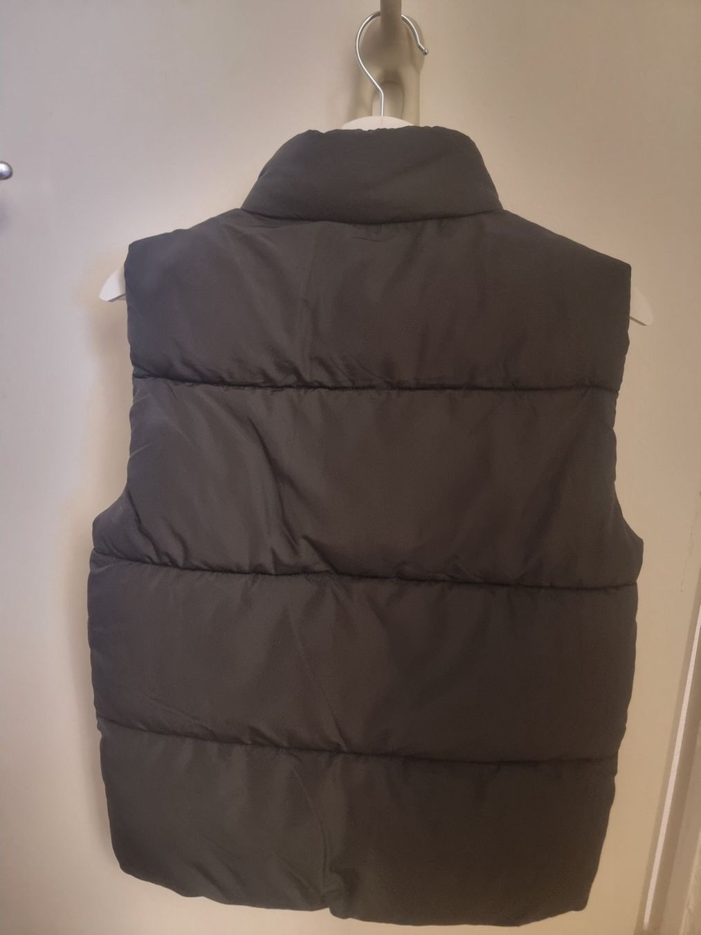 Only Sonstige Jungenkleidung: Steppweste Jungs schwarz Only Boys Neu – Neu und originalverpackt aus Gunzwil von daryl090496 2