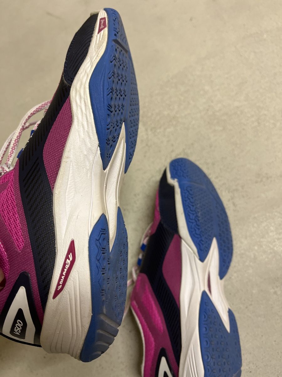 Decathlon Damenschuhe: Neue Volleyball Turnschuhe 37.5 – Neu (gemäss Beschreibung) aus Aesch BL von shuja01 3