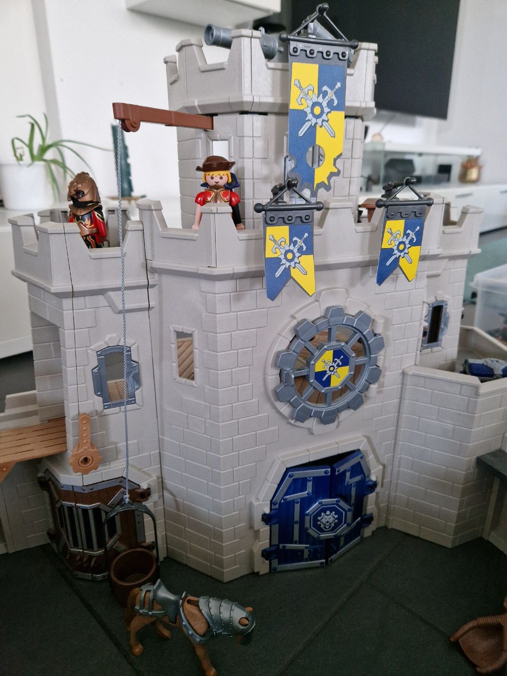 Playmobil Giocattoli: Grosse Playmobil Novelmore Burg – Usato da Würenlingen venduto da Salome8 1