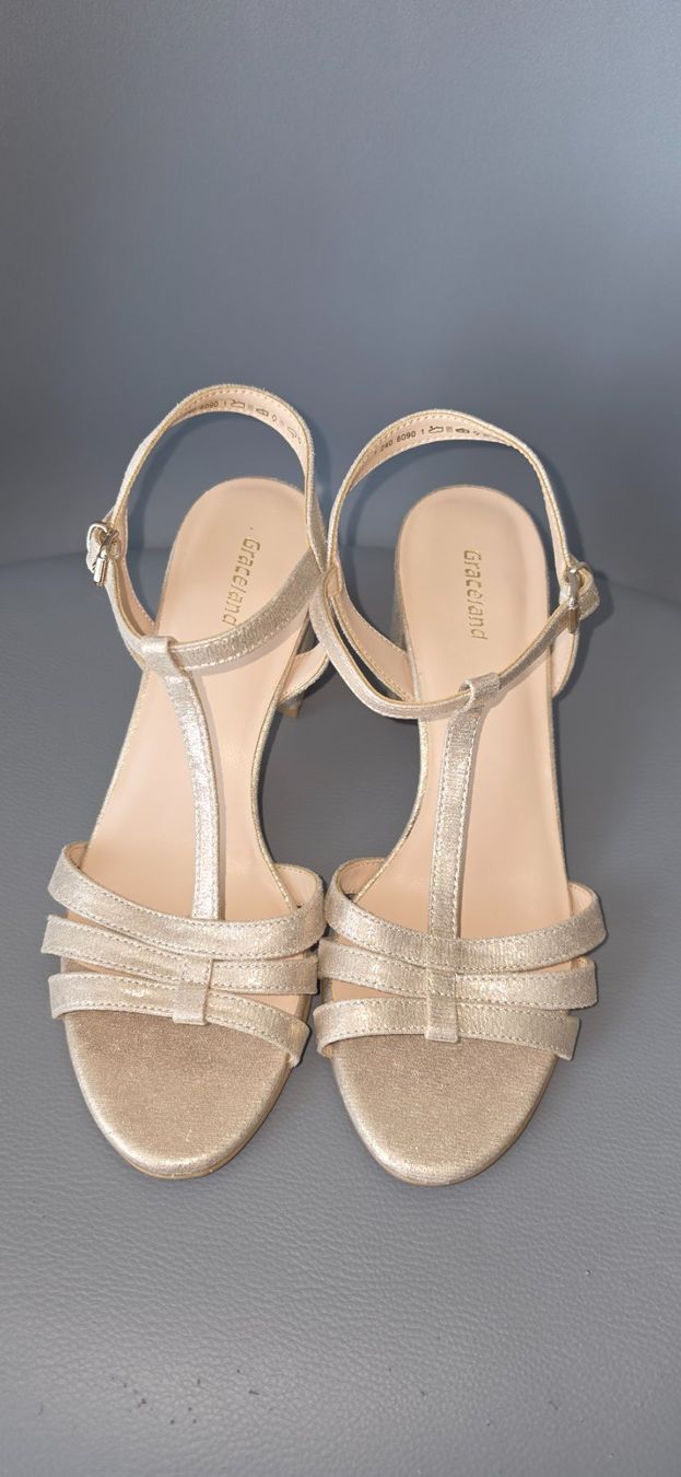 Scarpe da donna: Sandaletten – Nuovo (secondo la descrizione) da Neuenkirch venduto da Lnpd 1