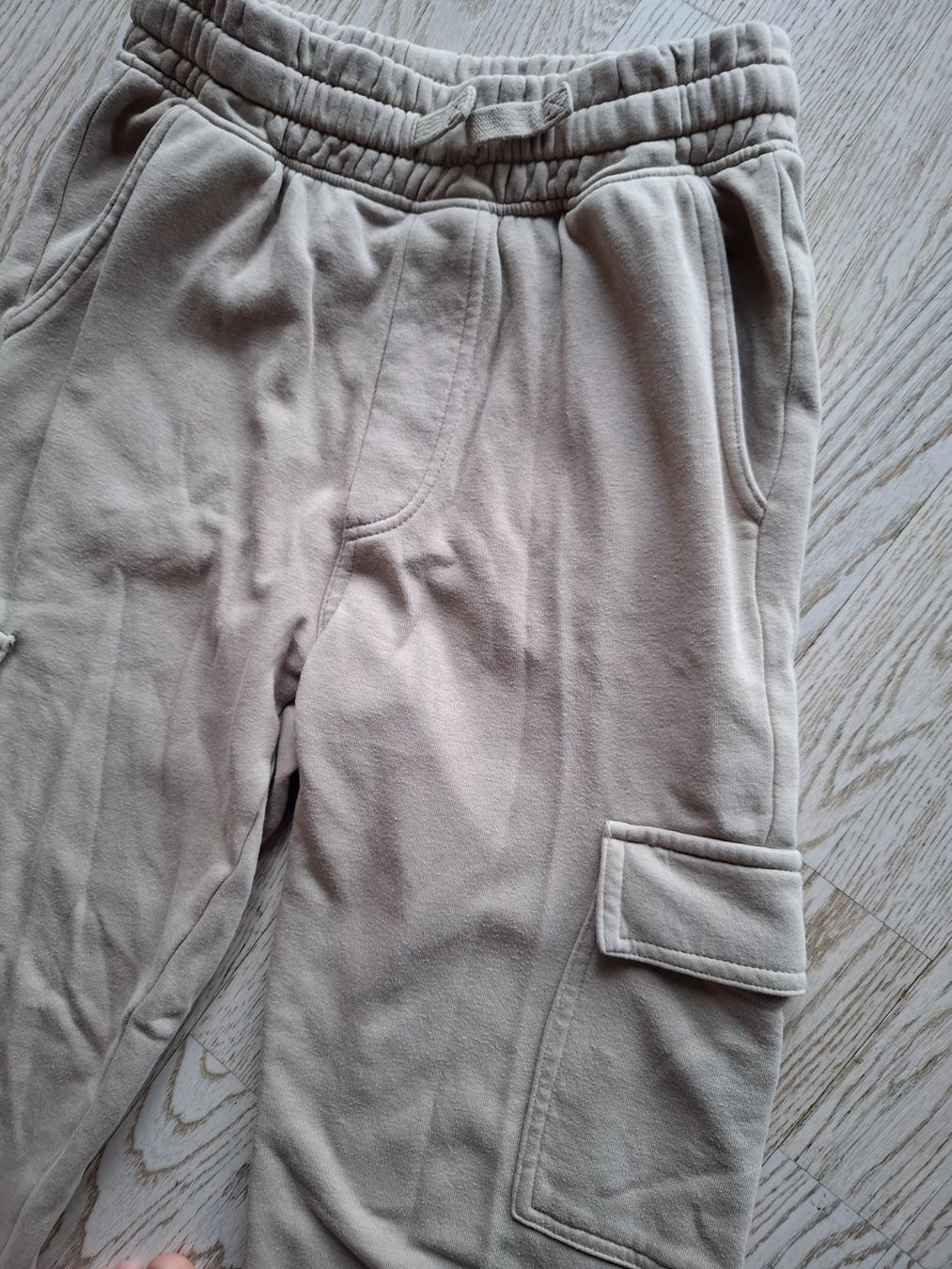 H&M Pantalons: Freizeithose von H&M, Gr. 158 – D'occasion à Wolhusen par Pindha05 2