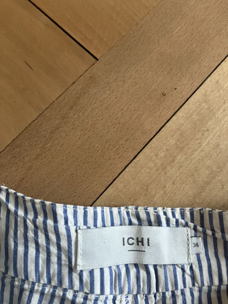 Hosen: gestreifte Shorts – Gebraucht aus Zürich von annalaila 2