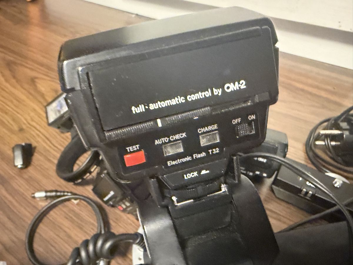 Olympus Flash: Olympus  OM blitz Set & makro flash T32 Winder 2 ring flash – Usato da BADEN venduto da Sprinz 5