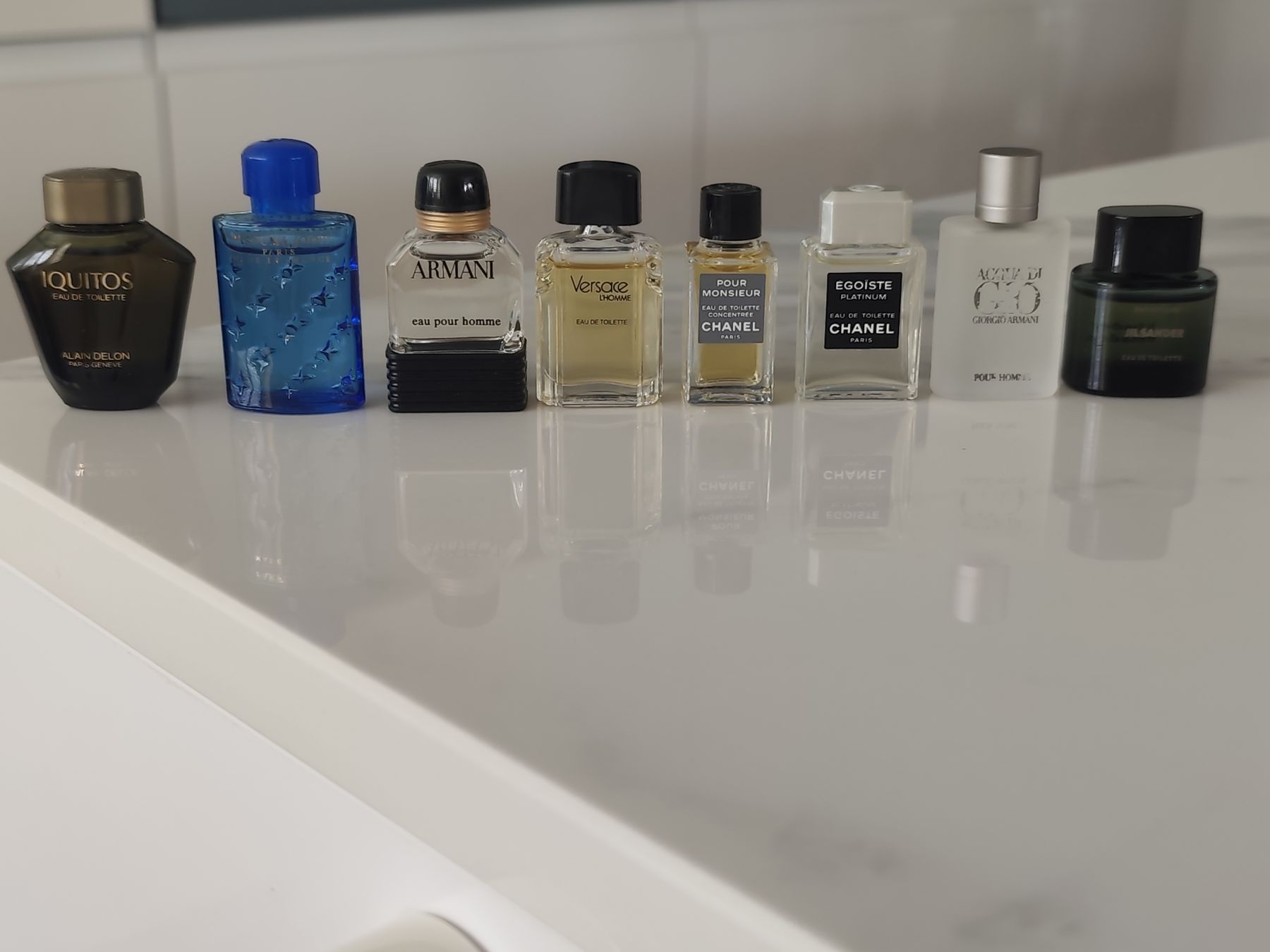 Profumi & Eau de Toilette: Parfume collection miniature vintage – Nuovo (secondo la descrizione) da Männedorf venduto da Ursik_OnlineShop