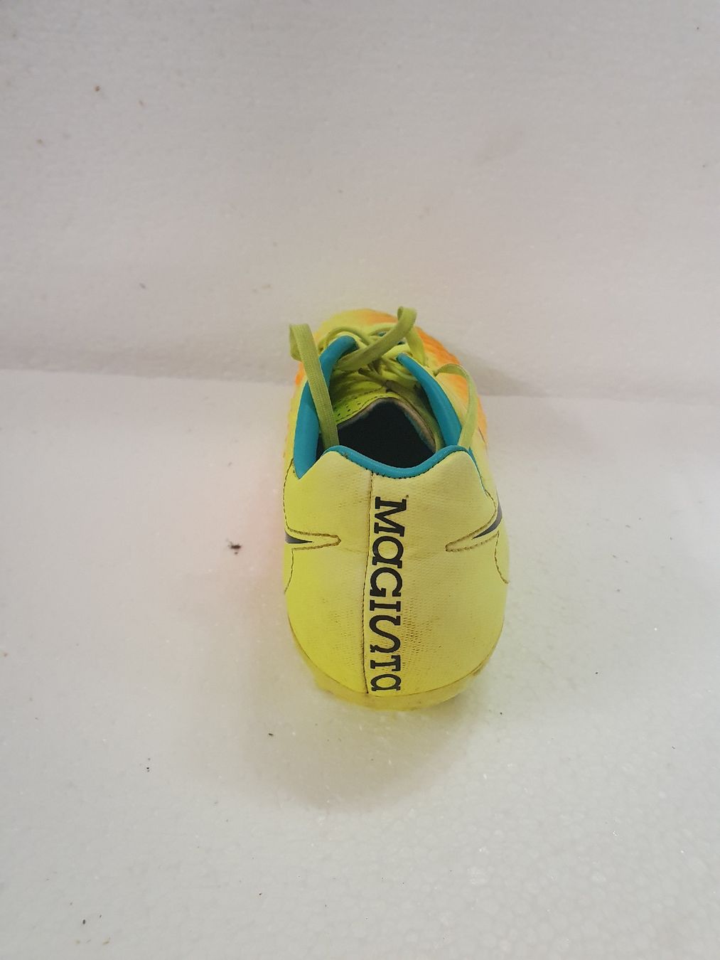 Nike Herrenschuhe: chaussures de foot – Gebraucht aus Gumefens von flagada12 3