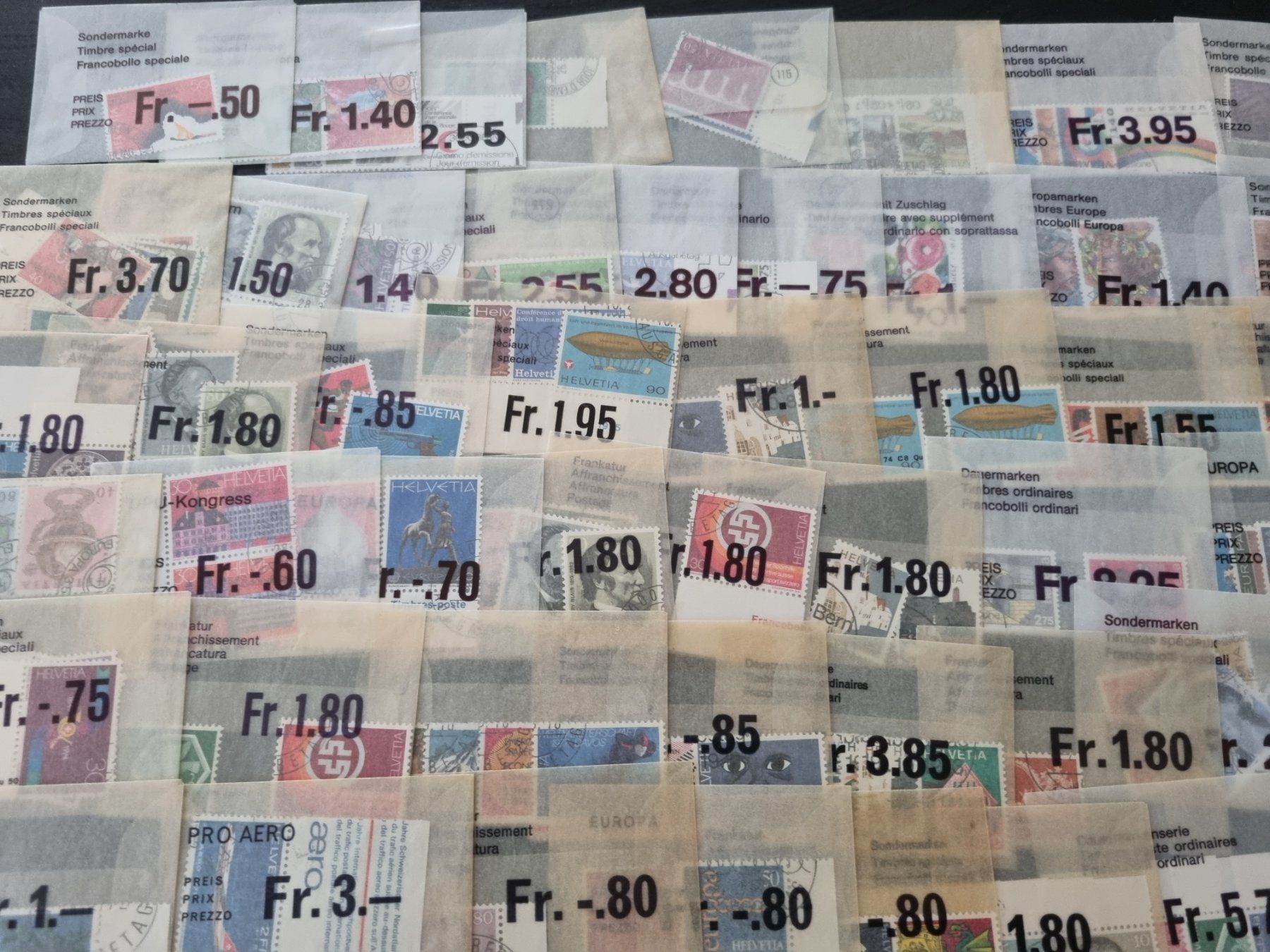 Tutti i francobolli: ca. 220 Pergamintüten mit ABOWARE Schweiz – Usato da Gümligen venduto da Geniusbuy 1