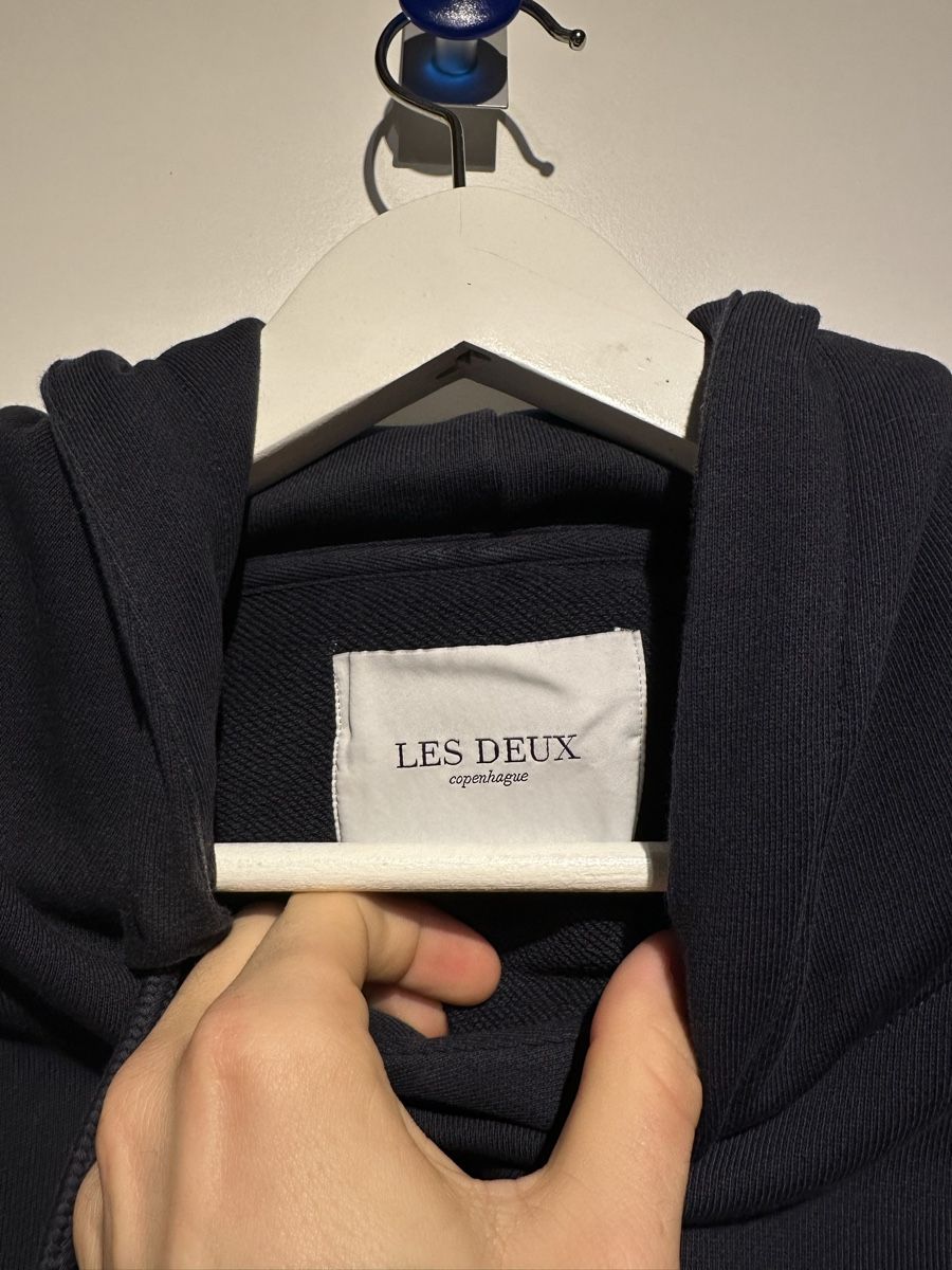 Pullover & Sweatshirts: LES DEUX KAPUZENPULLOVER NAVY – Neu (gemäss Beschreibung) aus Obfelden von Andri_3 3