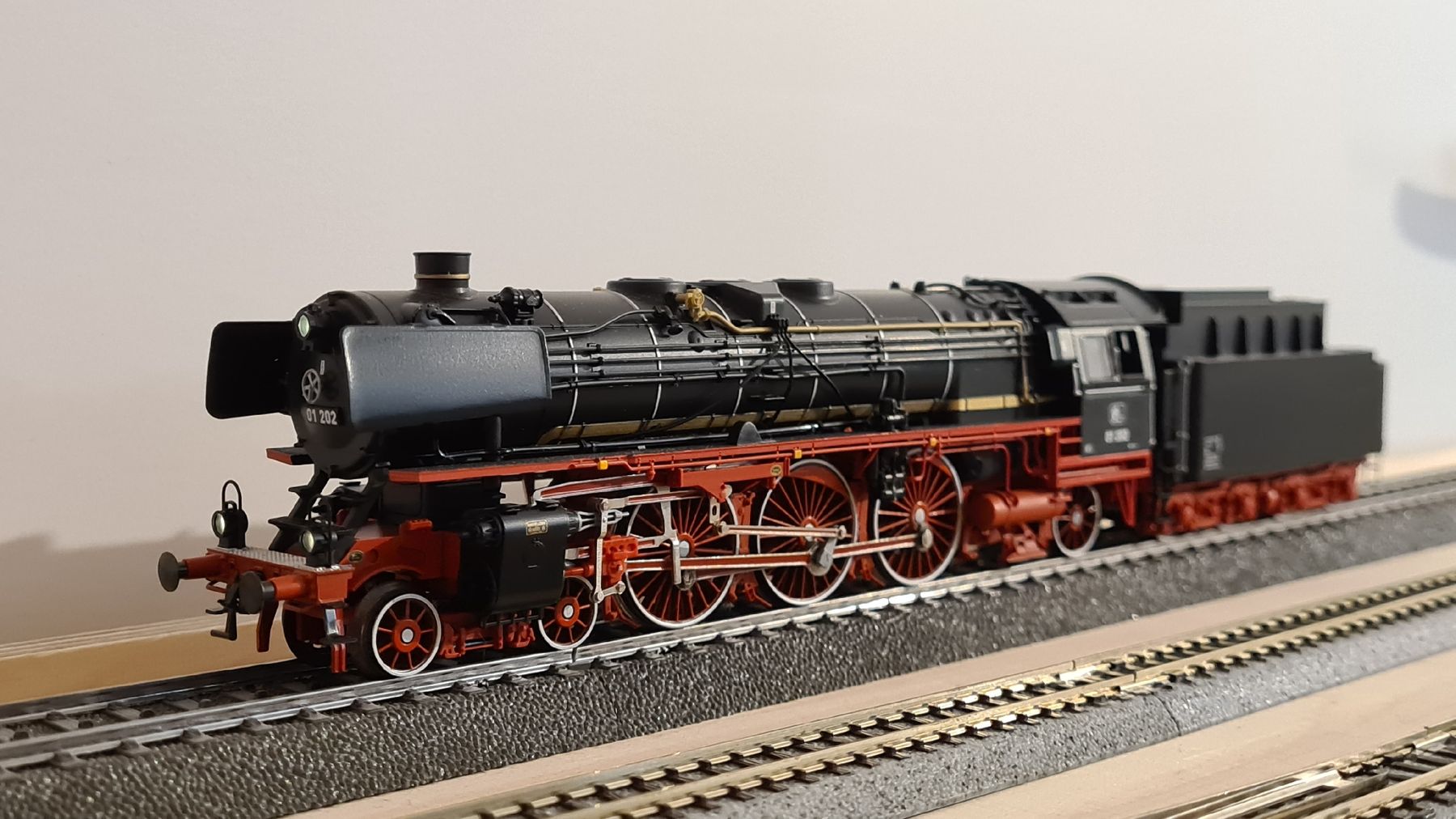 Märklin Modellini di ferrovie: Märklin 39005 Dampflok 01 202 – Usato da Dulliken venduto da LokiSOB